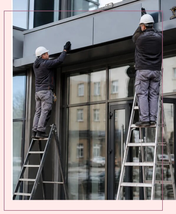 Изготовление вывесок на входную группу под ключ в Лобне